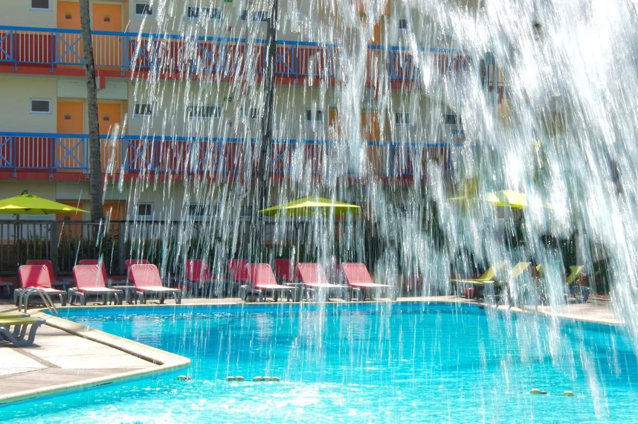 Carayou Hotel & Spa レ・トロワ・イレ