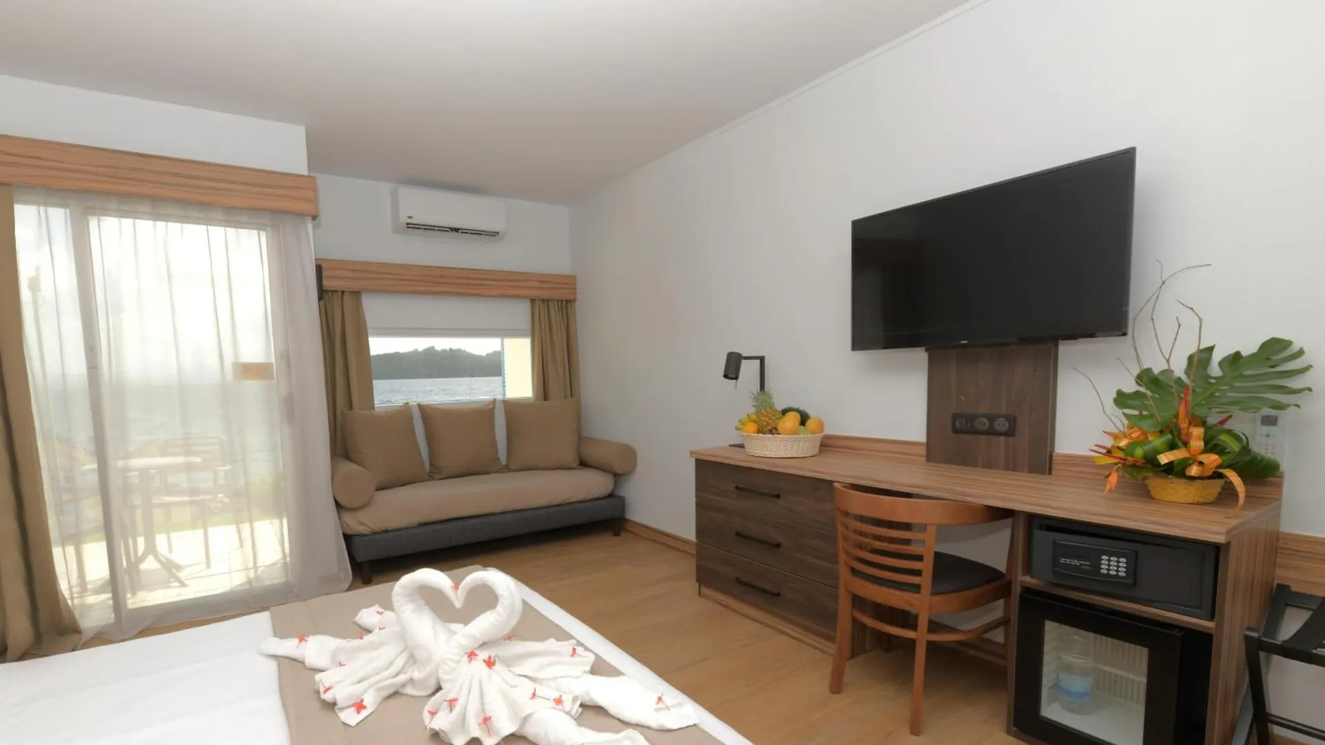 Carayou Hotel & Spa レ・トロワ・イレ