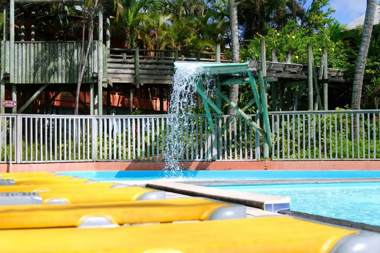 Carayou Hotel & Spa レ・トロワ・イレ